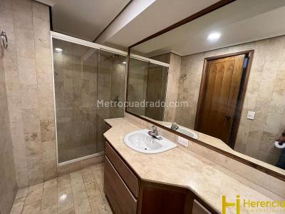 Apartamento en venta en El Poblado, Medellín · foto 13 de 20