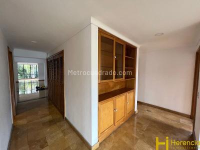 Apartamento en venta en El Poblado, Medellín · foto 18 de 20