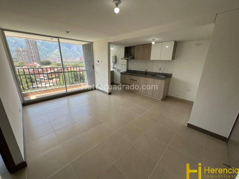 Bright 2BR Apartment with Balcony in Machado