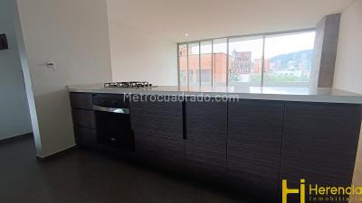 Apartamento en venta en Altos Del Poblado, Medellín · foto 7 de 20