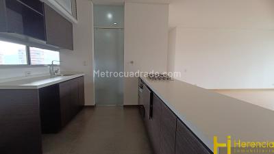 Apartamento en venta en Altos Del Poblado, Medellín · foto 14 de 20