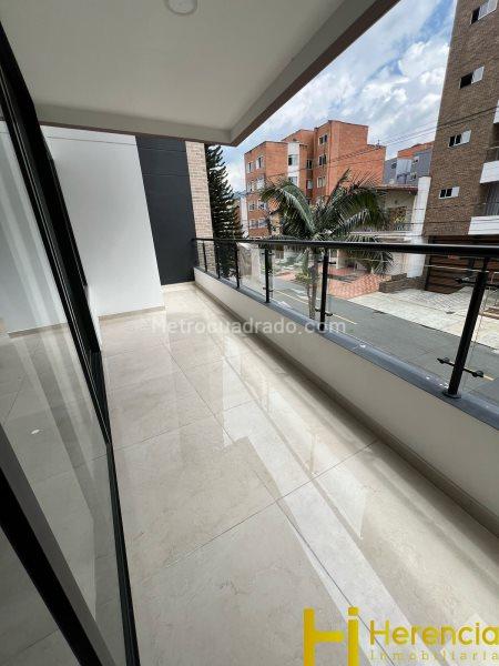 Beautiful 2BR Apartment with Terrace in La Castellana - 3
