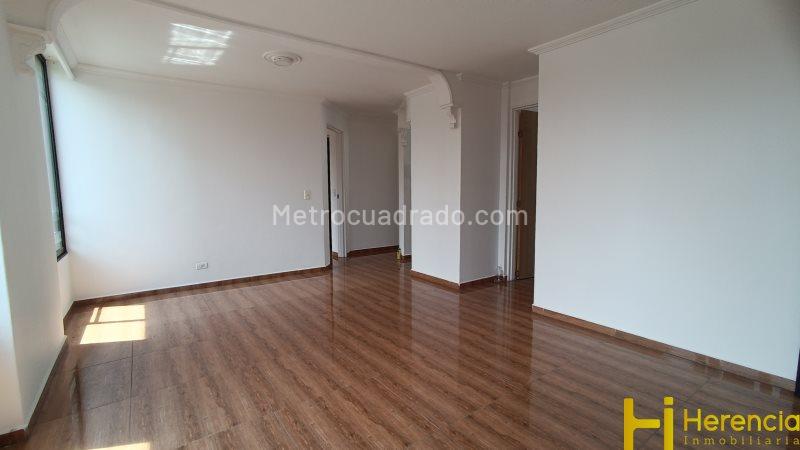 Spacious 3BR Apartment in La Floresta