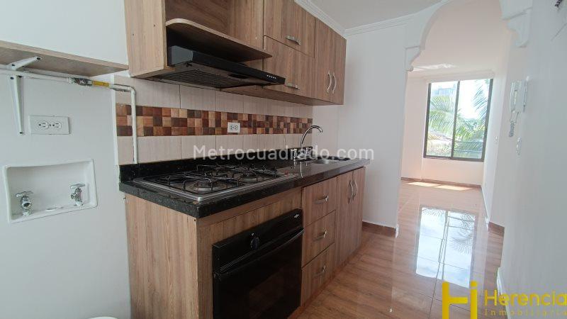 Spacious 3BR Apartment in La Floresta - 9