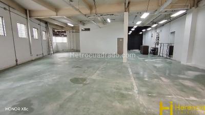 Warehouse for rent in Ancon Sur, Sabaneta
