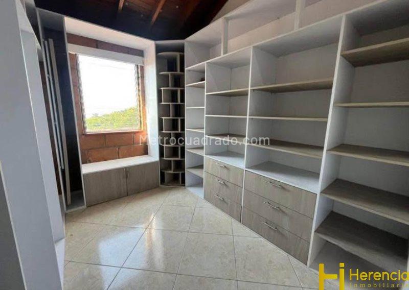 3BR House in Robledo - 7