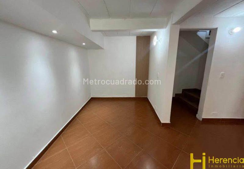 3BR House in Robledo - 8