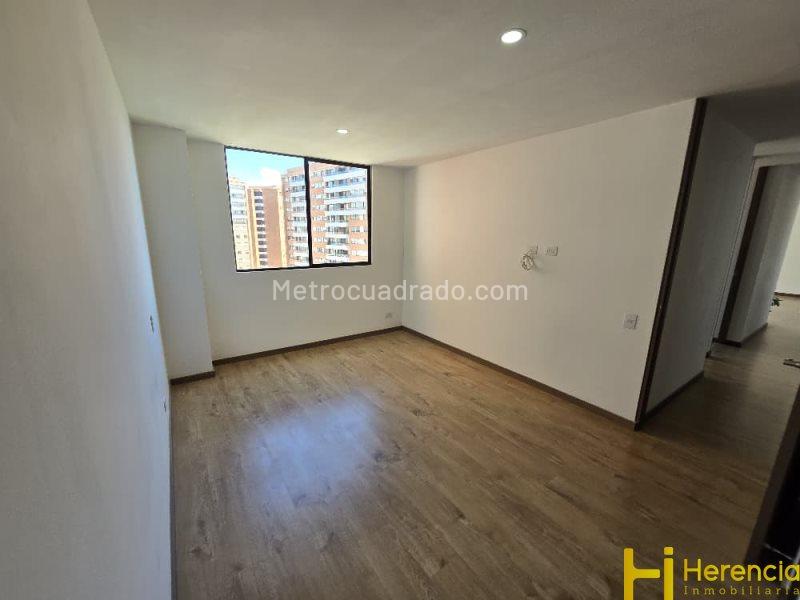Apartamento impecable de 3 habitaciones con terraza en El Escobero - 7