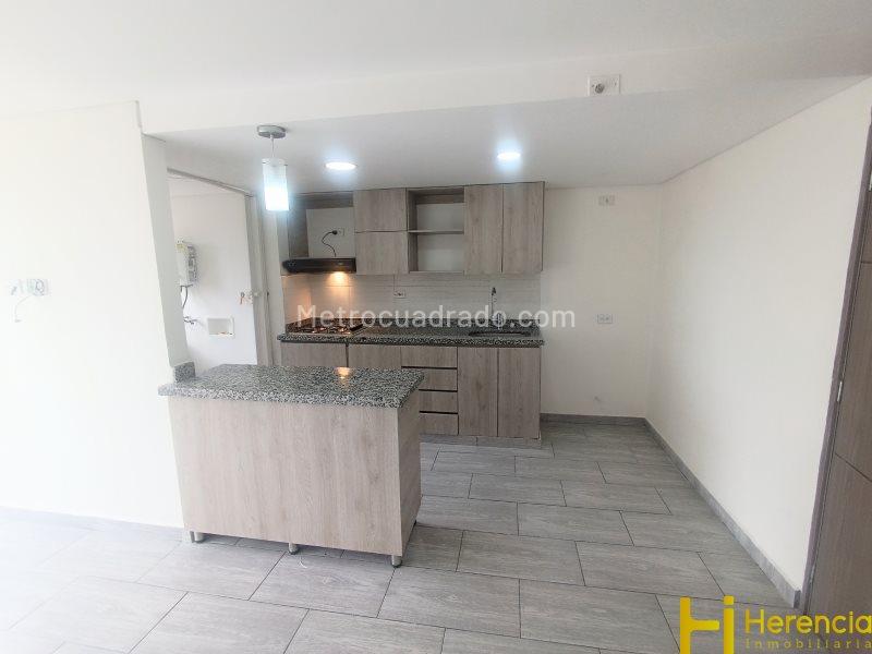 3BR Apartment for Rent in Machado (68 m²) - 2