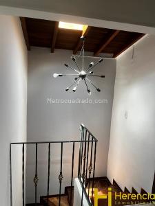 Casa de 4 alcobas en venta en Cabañitas, Bello, 220 m² · foto 3 de 7