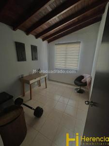 Casa de 4 alcobas en venta en Cabañitas, Bello, 220 m² · foto 5 de 7