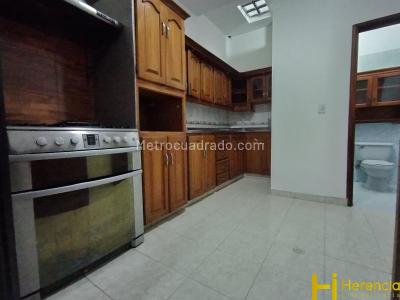 Casa de 3 alcobas en venta en Buenos Aires, Medellín, 220 m² · foto 4 de 20