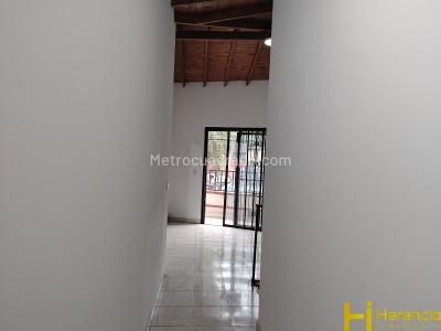 Casa de 3 alcobas en venta en Buenos Aires, Medellín, 220 m² · foto 10 de 20