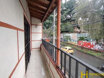 Casa de 3 alcobas en venta en Buenos Aires, Medellín, 220 m² · foto 12 de 20