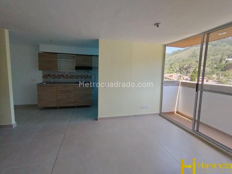Apartamento en arriendo en Machado, Medellín (2 habitaciones) - 2