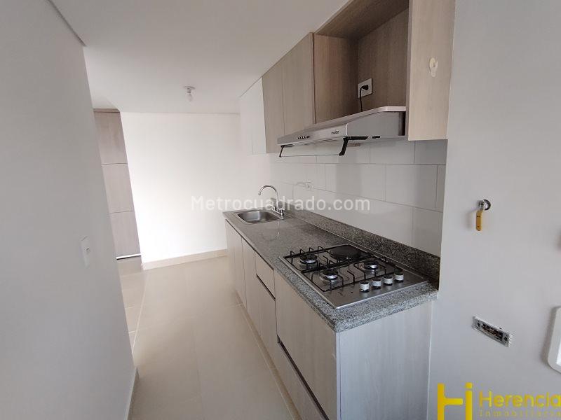 Apartamento en arriendo de 3 habitaciones en Machado, Copacabana - 4