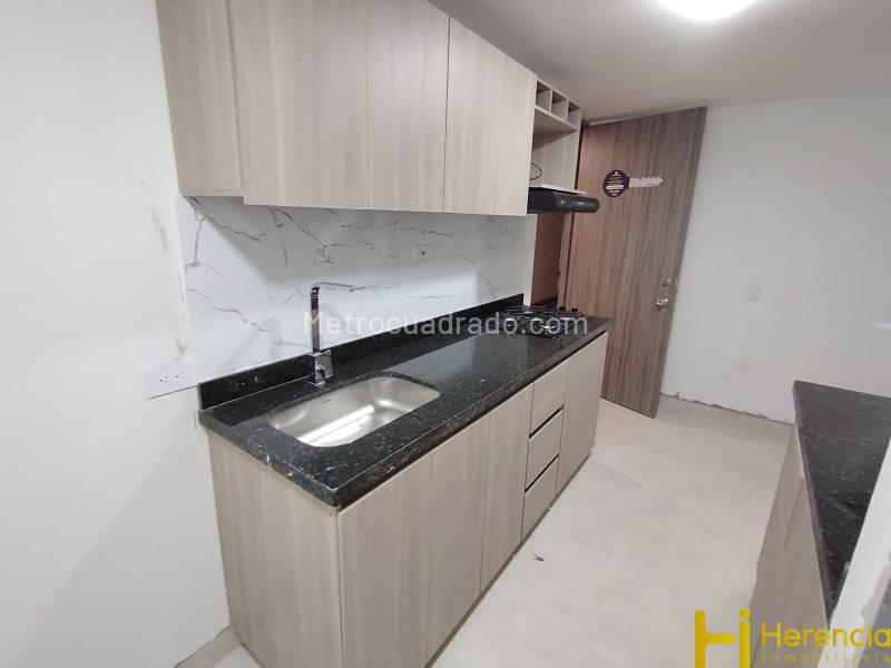 Apartamento en arriendo con 3 habitaciones en Machado - 3