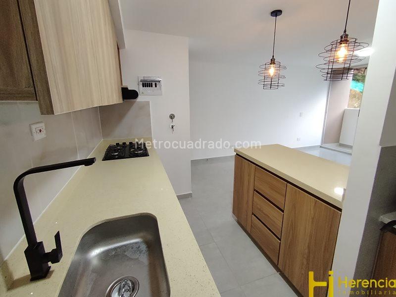 Apartamento en arriendo con 3 habitaciones en Machado - 7