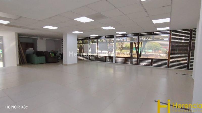 Local Comercial en Arriendo, El Portal, Envigado - Vista 2