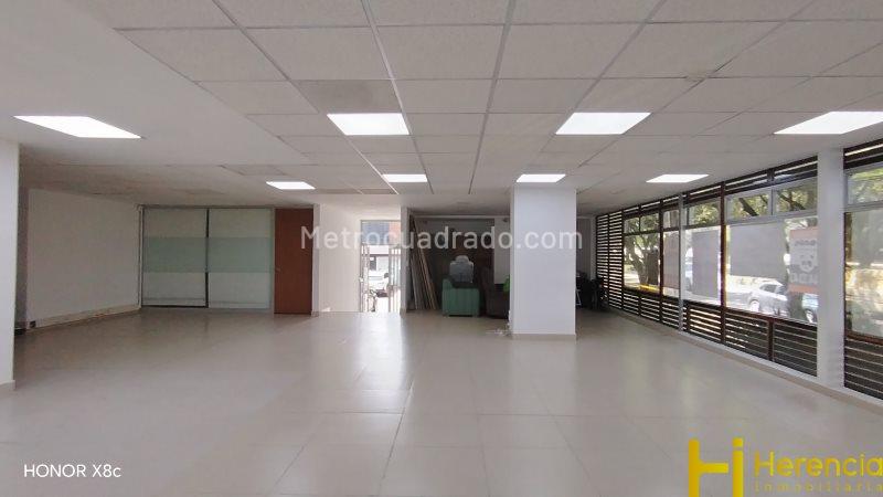 Local Comercial en Arriendo, El Portal, Envigado - Más