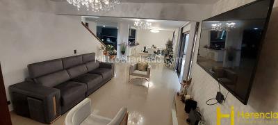 Casa de 4 alcobas en venta en Altos Del Poblado, Medellín, 400 m² · foto 4 de 18
