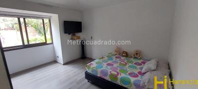 Casa de 4 alcobas en venta en Altos Del Poblado, Medellín, 400 m² · foto 14 de 18