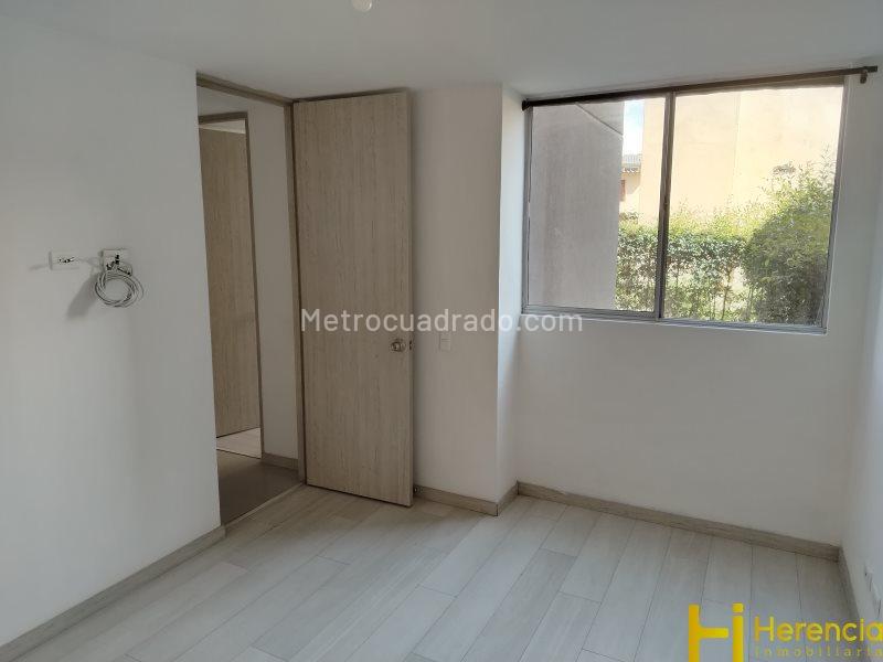 Apartamento de 3 Habitaciones en Unidad Cerrada cerca al Parque de las Chimeneas - 5