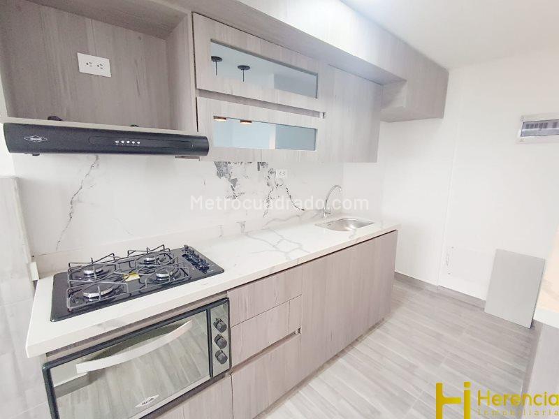 Apartamento nuevo en arriendo con 3 habitaciones en Machado - 2