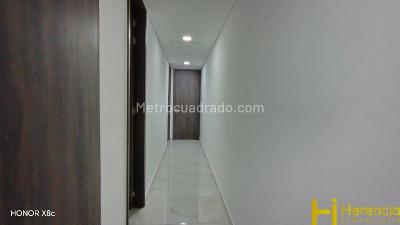 Apartamento de 2 alcobas en arriendo en Laureles, Medellín, 89 m² · foto 6 de 18