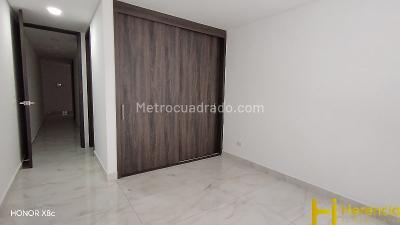 Apartamento de 2 alcobas en arriendo en Laureles, Medellín, 89 m² · foto 16 de 18