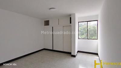 Apartamento en venta en Laureles, Medellín · foto 11 de 14