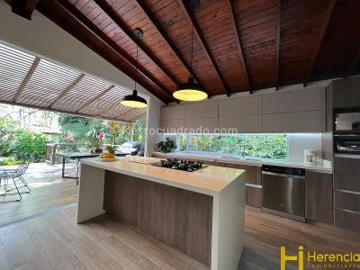 Casa de 5 alcobas en venta en El Chocho, Envigado, 1500 m² · foto 9 de 20
