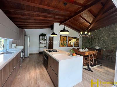 Casa de 5 alcobas en venta en El Chocho, Envigado, 1500 m² · foto 10 de 20