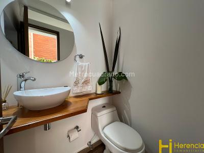 Casa de 5 alcobas en venta en El Chocho, Envigado, 1500 m² · foto 15 de 20