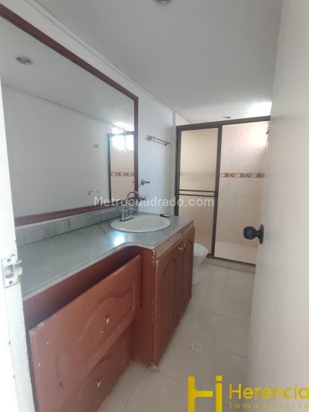 Spacious 3BR Apartment in Suramericana - 7