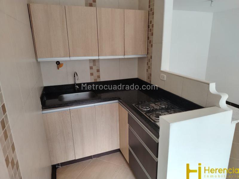 Apartamento de 3 Alcobas en Conjunto Cerrado con Piscina en Belén