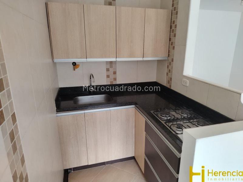 Apartamento de 3 Alcobas en Conjunto Cerrado con Piscina en Belén - 5