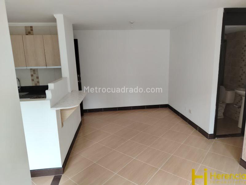 Apartamento de 3 Alcobas en Conjunto Cerrado con Piscina en Belén - 6