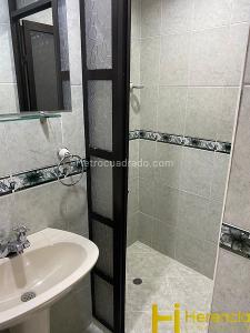 Apartamento de 3 alcobas en venta en Obrero, Bello, 72 m² · foto 5 de 13