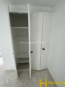 Apartamento de 3 alcobas en venta en Obrero, Bello, 72 m² · foto 9 de 13