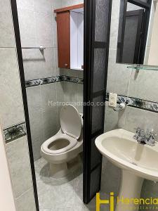 Apartamento de 3 alcobas en venta en Obrero, Bello, 72 m² · foto 10 de 13
