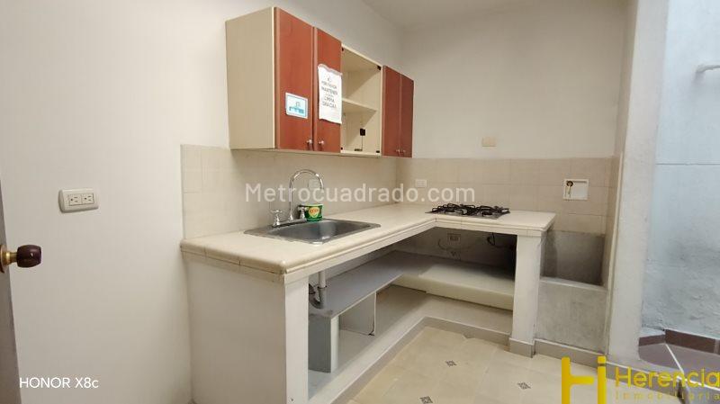 Local y Oficina en Belén Nogal cerca a Unicentro - 6