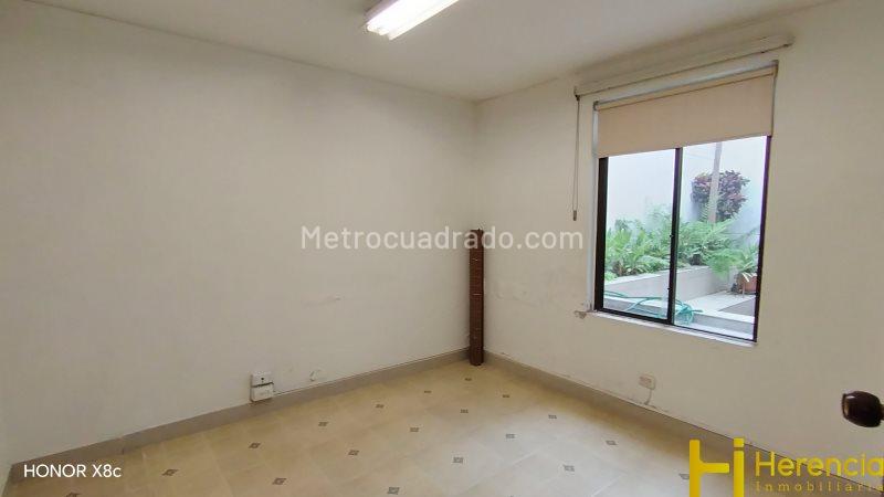 Local y Oficina en Belén Nogal cerca a Unicentro - 8