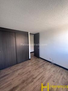 Apartamento de 3 alcobas en venta en Los Colegios, Rionegro, 72 m² · foto 5 de 8