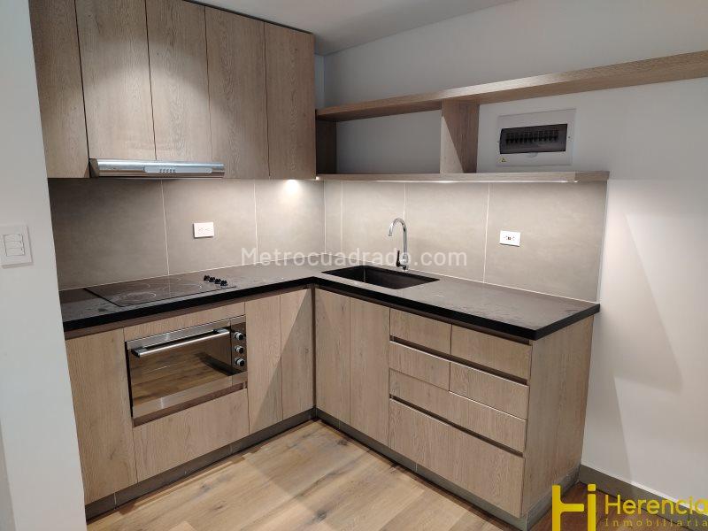 Apartamento de 3 Alcobas en Conquistadores (105 m²)