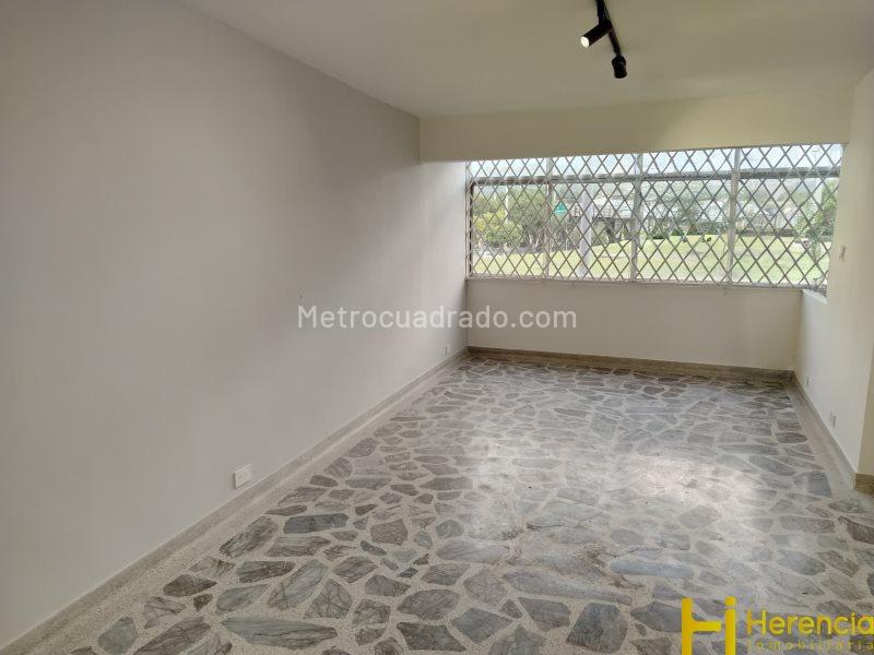 Apartamento de 3 Alcobas en Conquistadores (105 m²) - 3