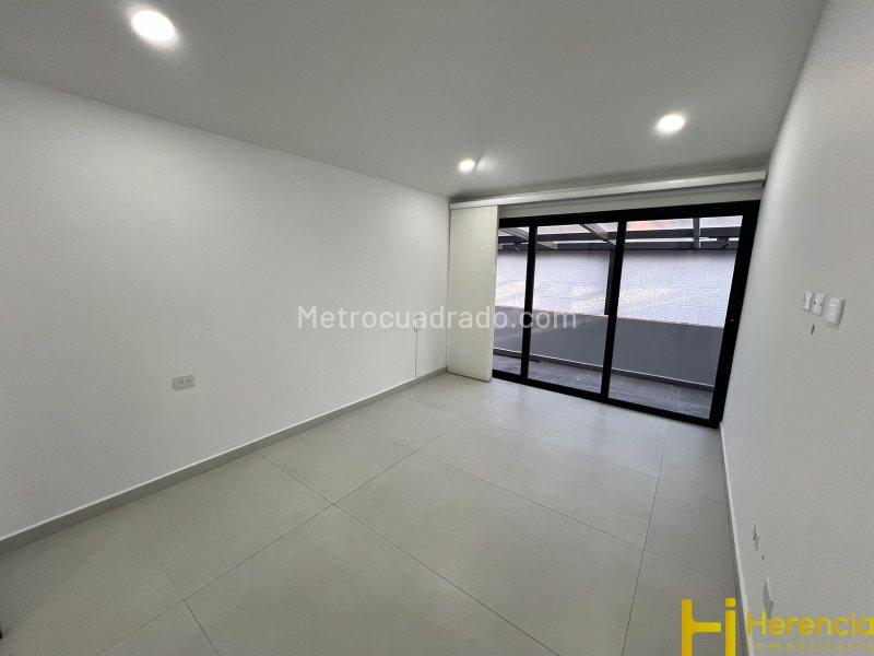 Casa moderna de 4 habitaciones con jacuzzi, jardín y parqueadero en Suramérica - 6