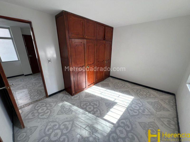 Spacious 3BR Apartment with Jacuzzi in Estadio - 8