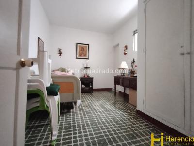 Casa de 4 alcobas en venta en Buenos Aires, Medellín, 300 m² · foto 7 de 20