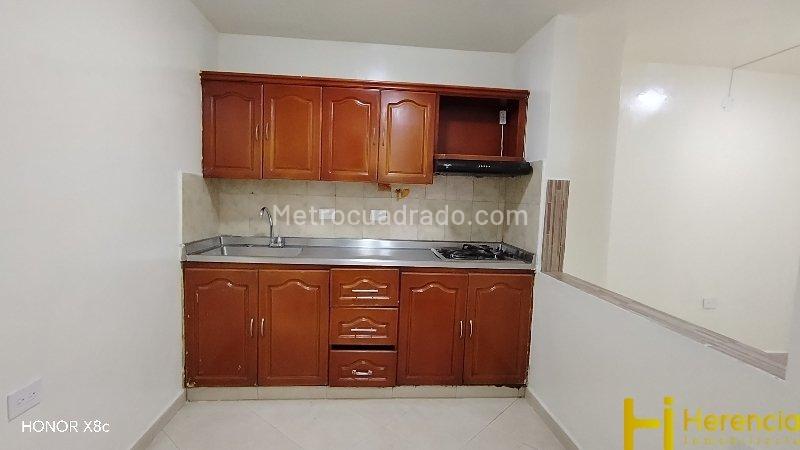 Apartamento en arriendo de 3 habitaciones en San José, Itagüí - 4